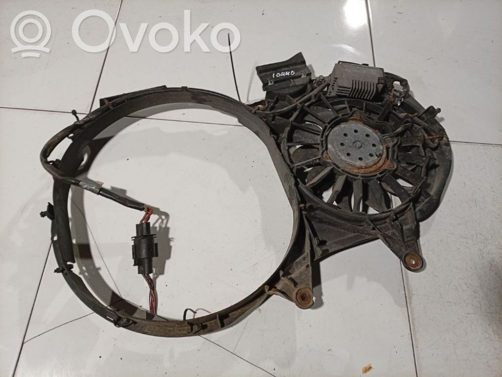 Audi A4 S4 B6 8E 8H Lüfterzarge 