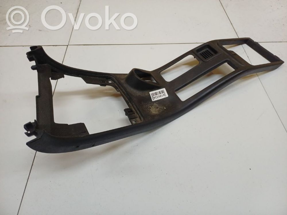 Saab 9-5 Kita salono detalė 