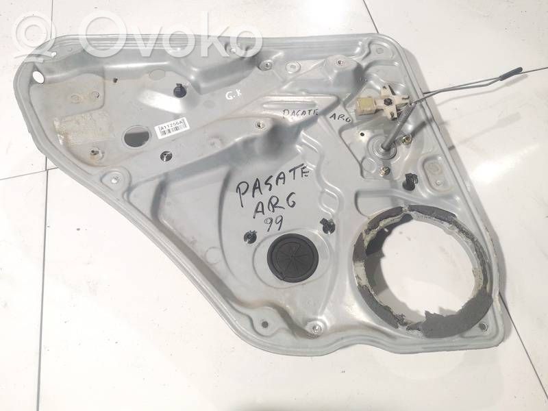 Volkswagen PASSAT B5 Alzacristalli del portellone scorrevole con motorino