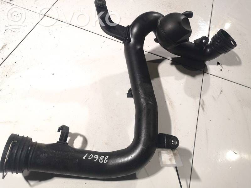 Volkswagen PASSAT B6 Furtun/conductă intercooler 