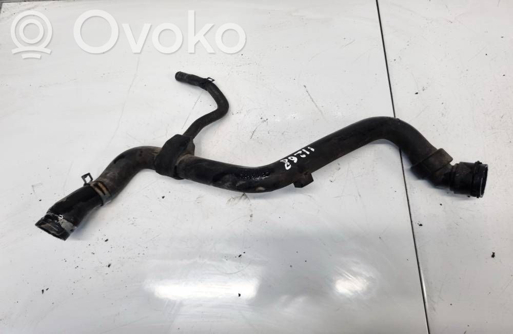 Engine coolant pipe/hose