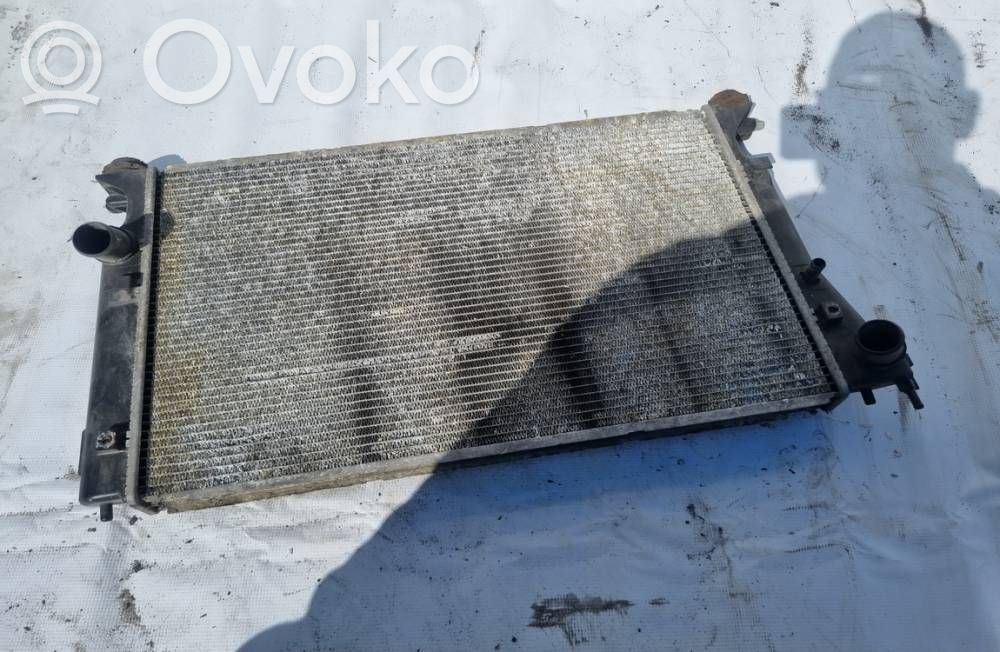 Toyota Avensis T250 Radiatore di raffreddamento 