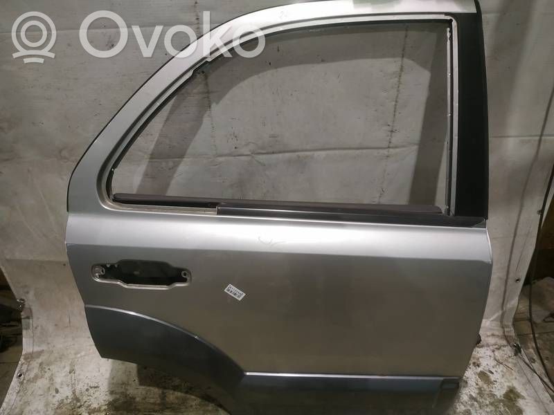 KIA Sorento Задняя дверь