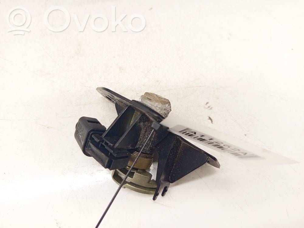 Volkswagen Jetta V Zamek tylnej klapy bagażnika 