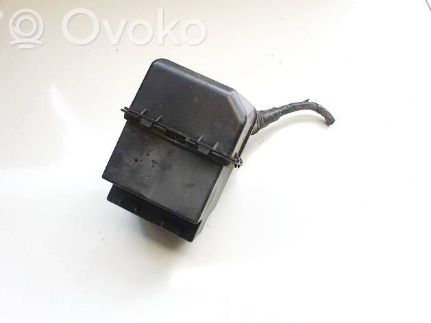 Audi A3 S3 8P Set scatola dei fusibili 