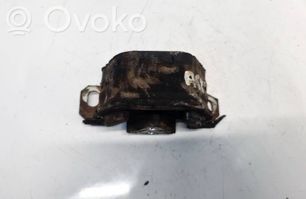 Opel Astra F Engine mount bracket 