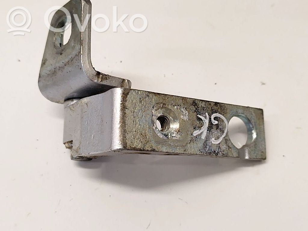 Bisagra inferior de la puerta trasera   AM51U22801AE,AM51U22801AE