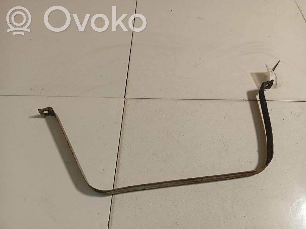Audi Q7 4L Uchwyt / Mocowanie zbiornika paliwa 
