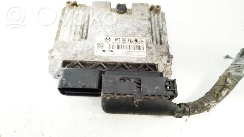 Volkswagen PASSAT B6 Calculateur moteur ECU