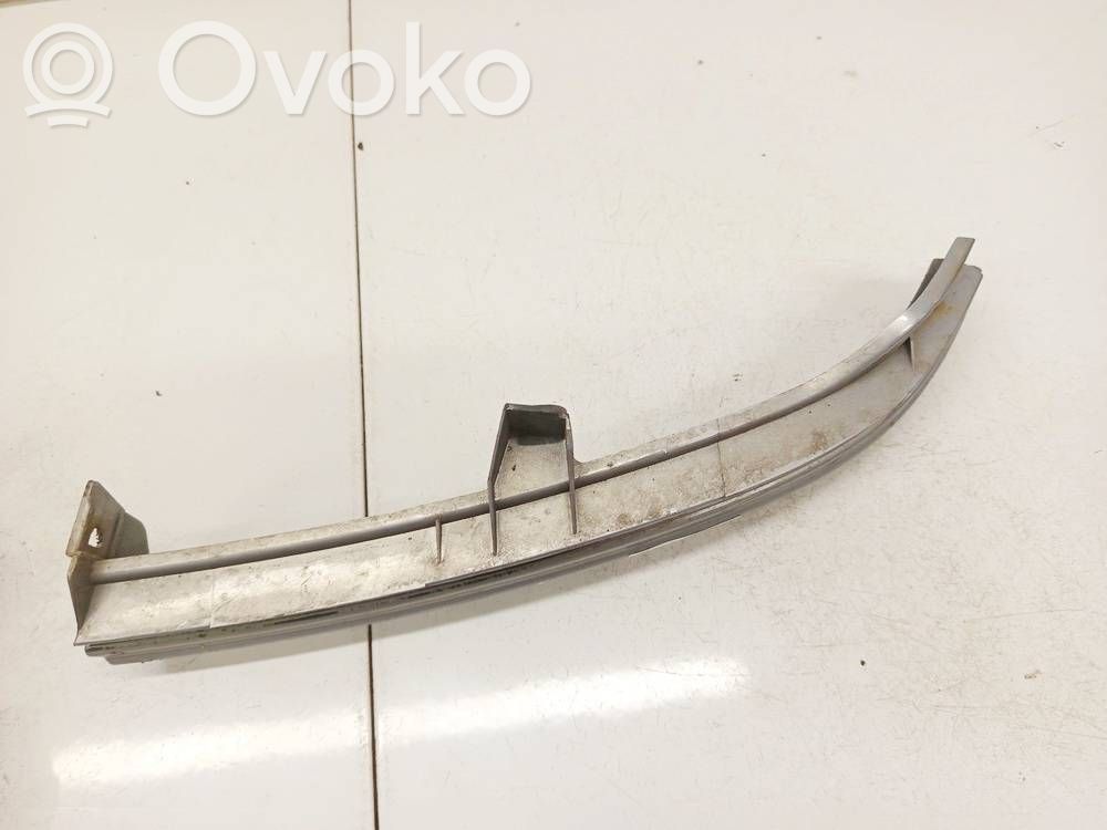 Opel Zafira A Ornament sub far