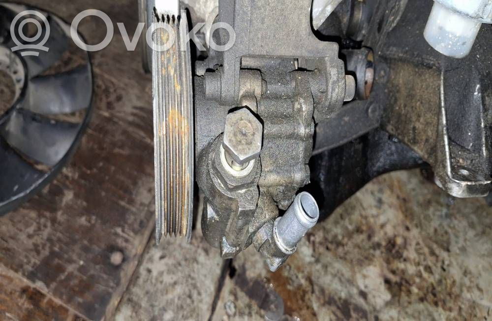 Volkswagen PASSAT B5 Ohjaustehostimen pumppu 