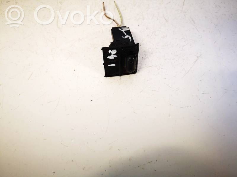 Volkswagen PASSAT B5 Sensor 