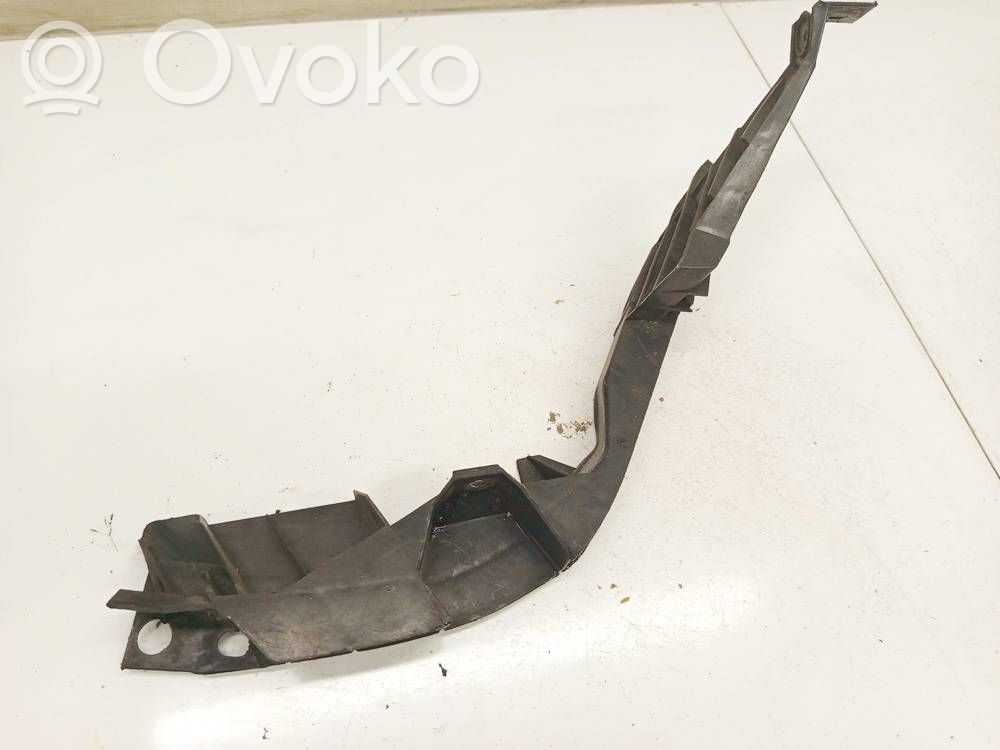 Volkswagen Golf IV Support de pare-chocs arrière