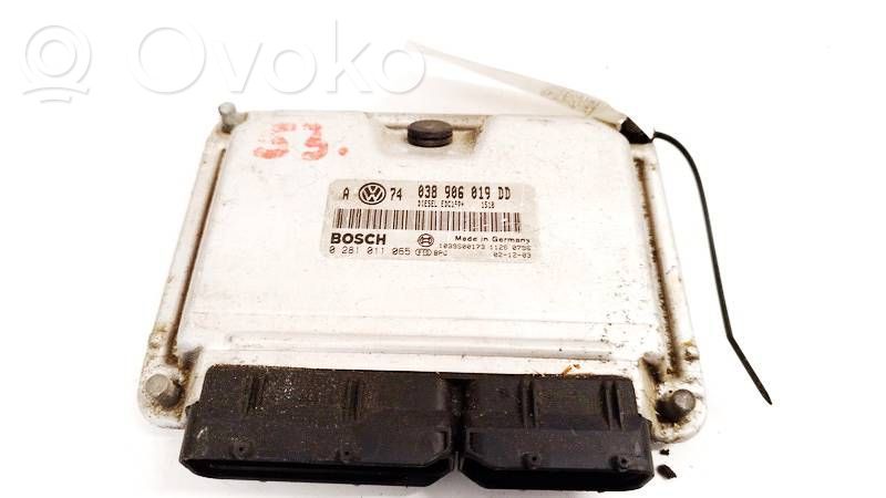 Volkswagen Golf IV Unitate/modul de control motor 