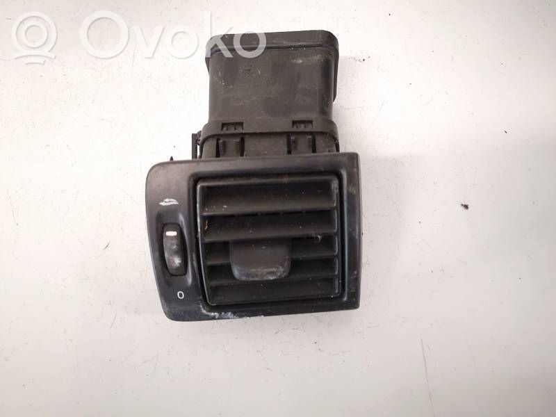 Rejilla de ventilación central del panel   30715099,30715099,30715099,Y01103