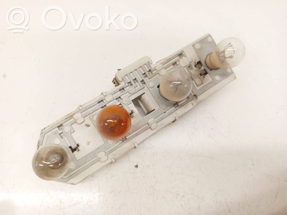 Skoda Superb B5 (3U) Portalampada fanale posteriore 