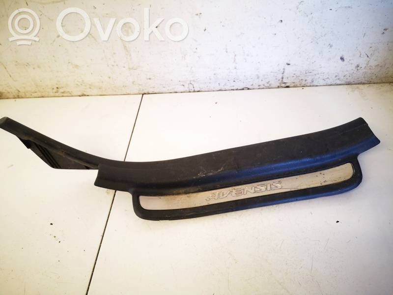 Toyota Avensis T250 Takaoven kynnyksen suojalista 