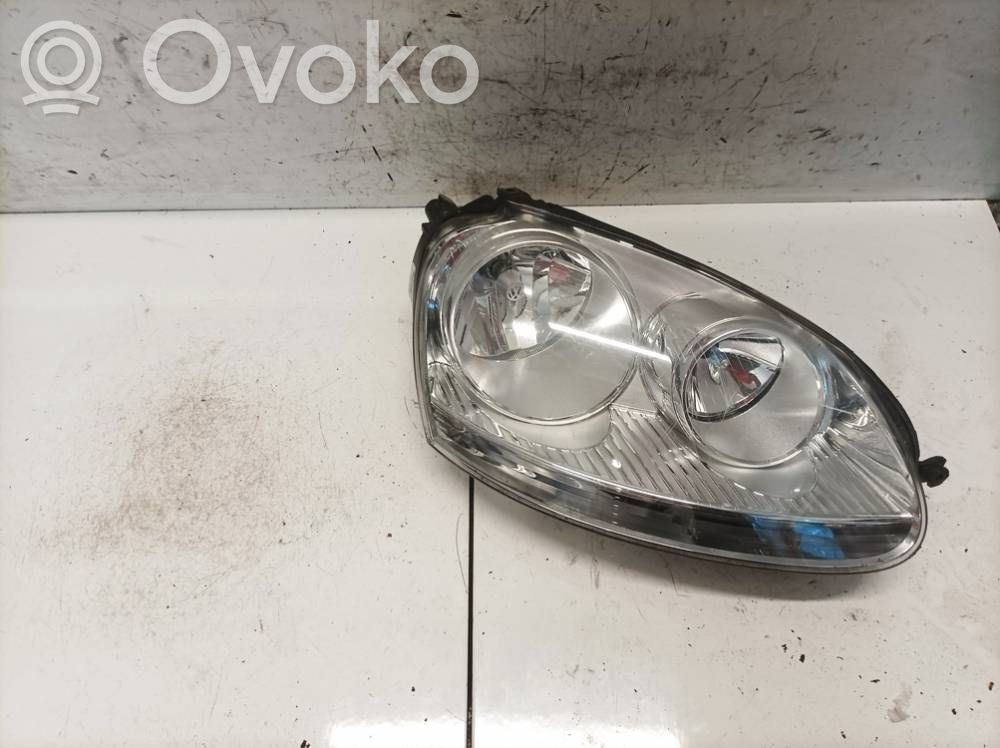 Volkswagen Golf V Faro/fanale