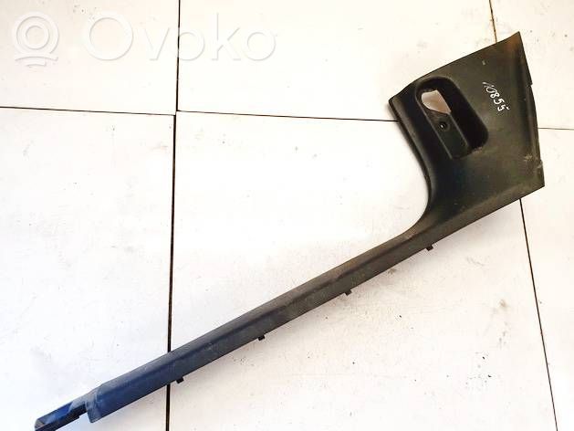 Skoda Octavia Mk2 (1Z) Copertura del rivestimento del sottoporta anteriore