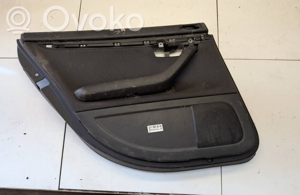 Audi A4 S4 B6 8E 8H Rivestimento del pannello della portiera posteriore 