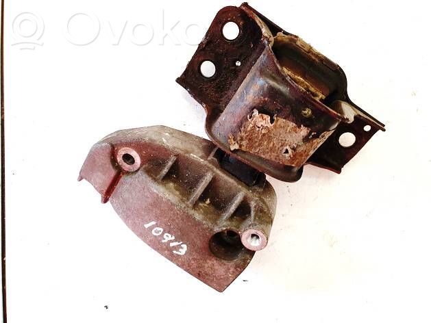 Renault Scenic II -  Grand scenic II Engine mount bracket 