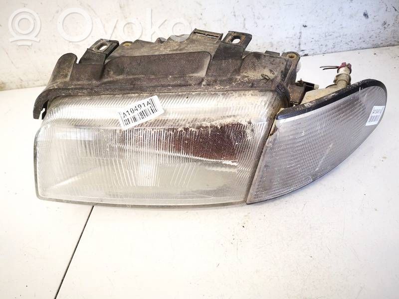 Audi A4 S4 B5 8D Phare frontale 