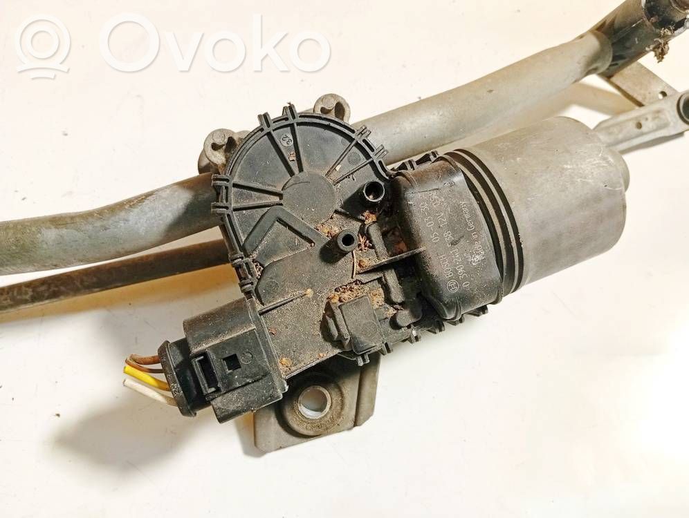 Opel Astra H Moteur d'essuie-glace