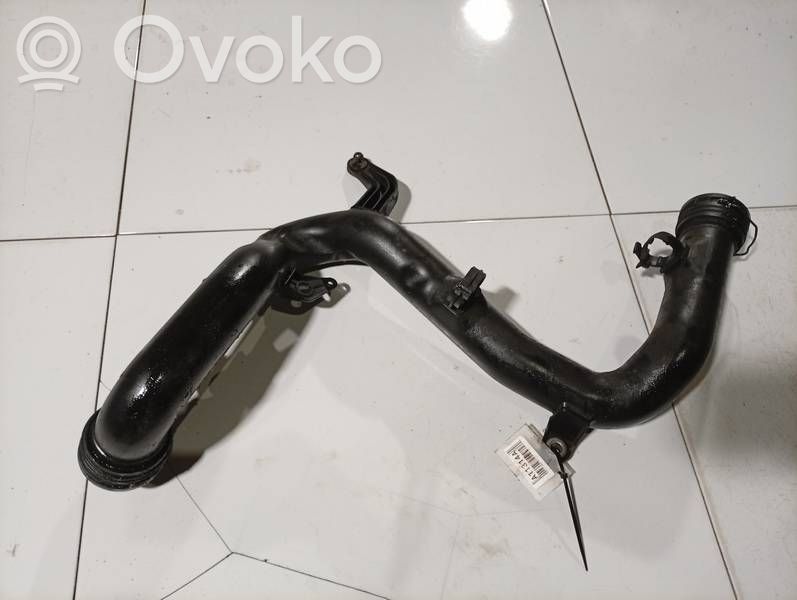 Volkswagen PASSAT B6 Furtun/conductă intercooler 