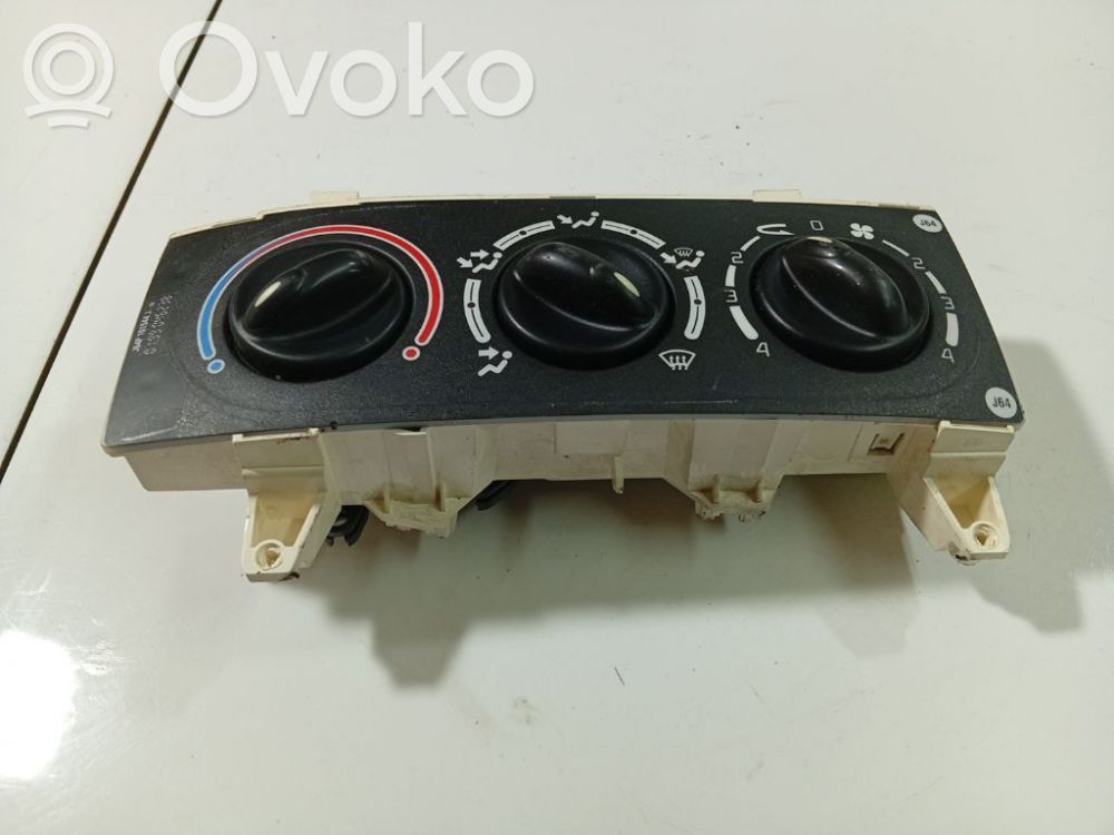 Volkswagen PASSAT B6 Unitate control climatizare 