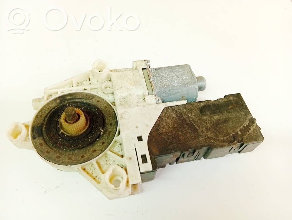 Peugeot 407 Motorino alzacristalli della portiera anteriore 