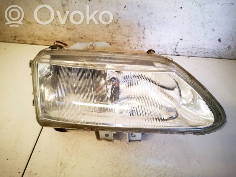Renault Laguna I Phare frontale 
