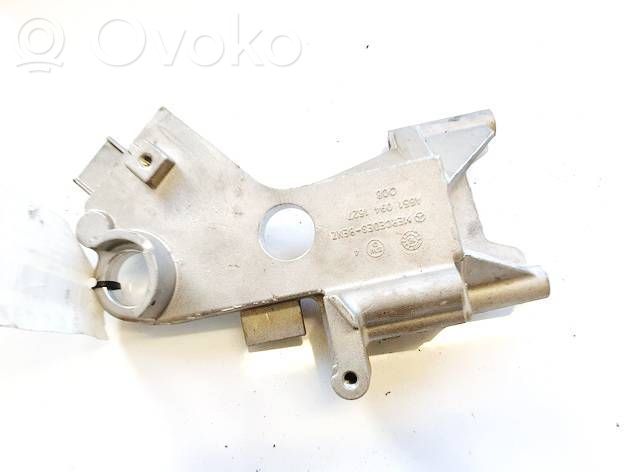 Mercedes-Benz C W205 Supporto di montaggio del motore (usato)