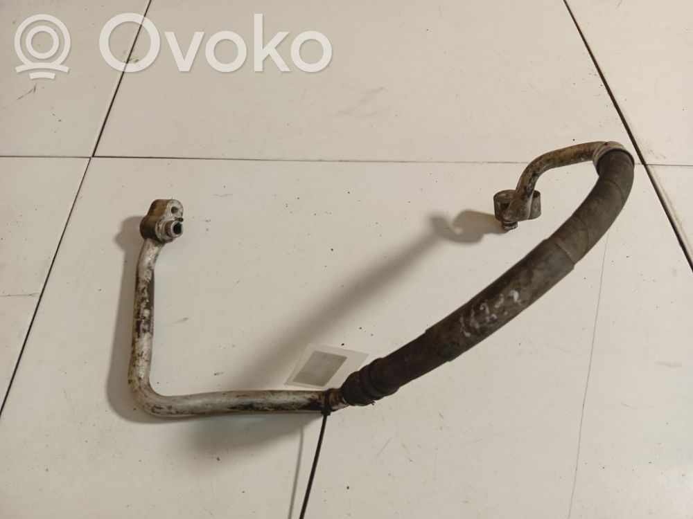 Volkswagen PASSAT B6 Conductă/furtun aer condiționat (A/C) 