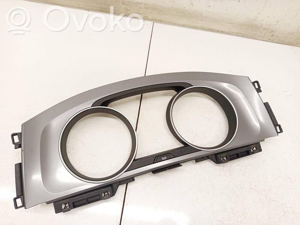 Volkswagen Golf VII Cornice cruscotto