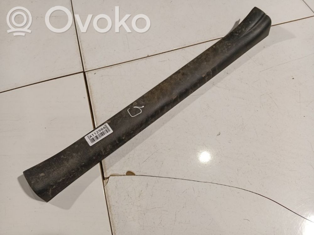 Toyota Corolla Verso AR10 Garniture marche-pieds avant