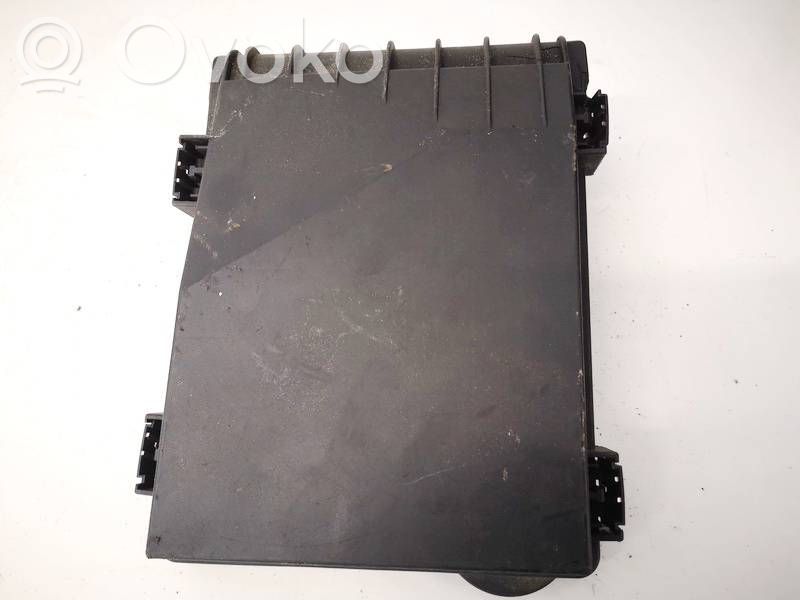 Audi A3 S3 8P Coperchio scatola dei fusibili