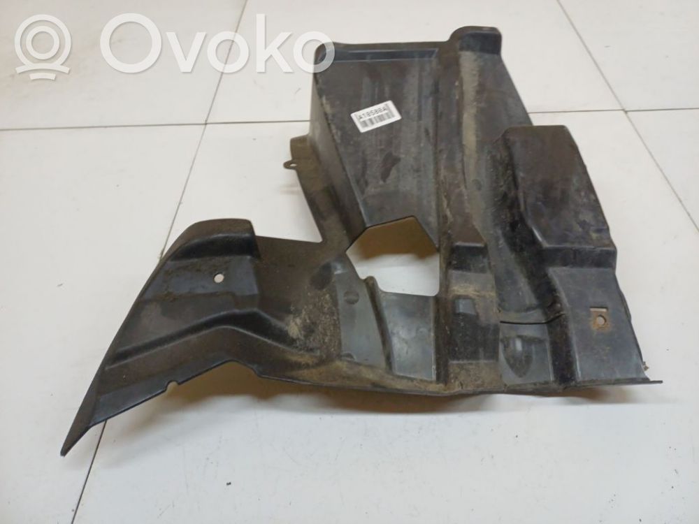 Nissan Terrano Cache de protection sous moteur