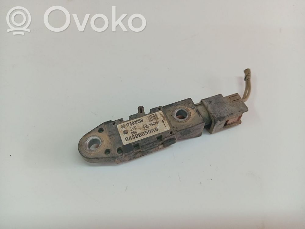 Chrysler Voyager Airbagsensor Crashsensor Drucksensor 