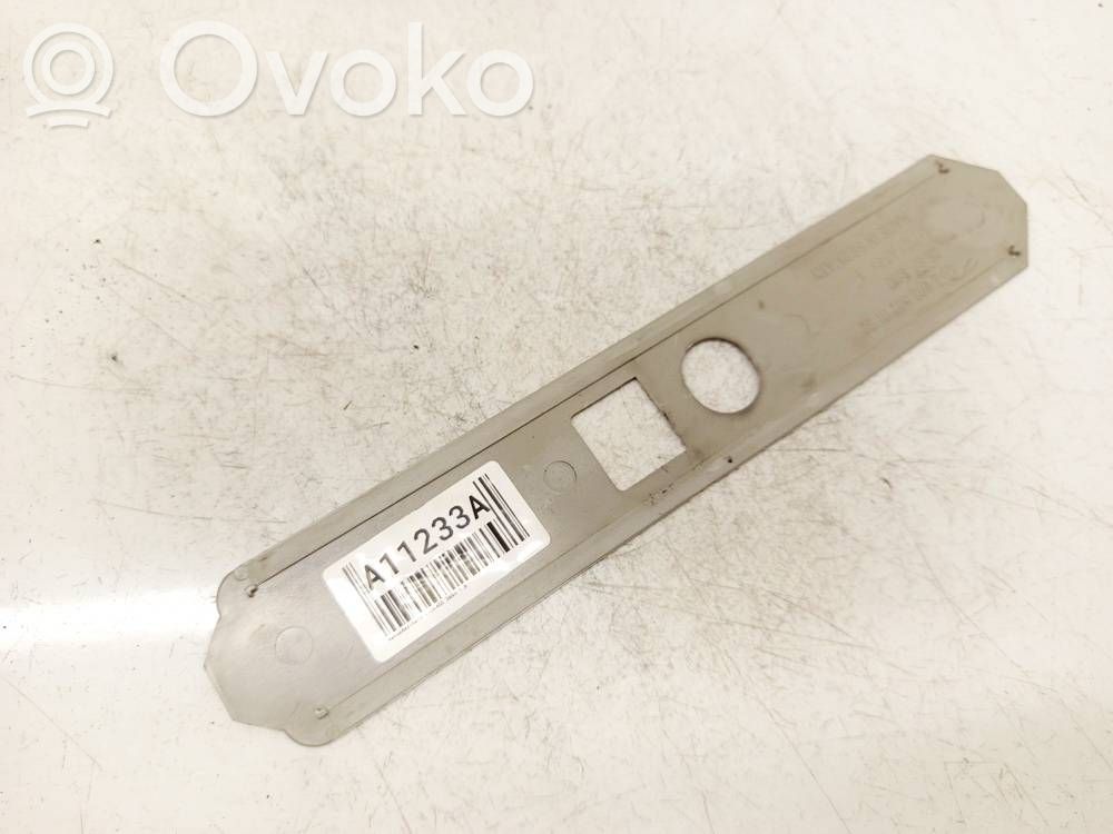 Mercedes-Benz C W203 Rivestimento montante (B) (superiore)