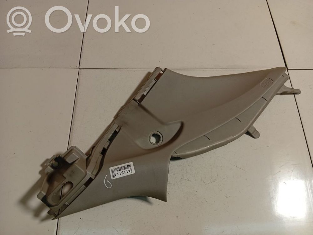 Honda Civic Revêtement de pilier (bas) 