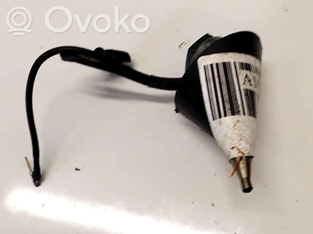 Nissan Primera Antena aérea GPS 