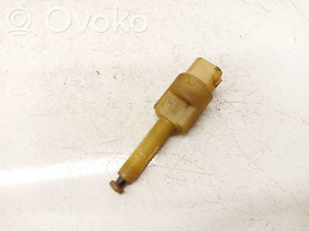 Volkswagen PASSAT B5 Interruttore del pedale del freno