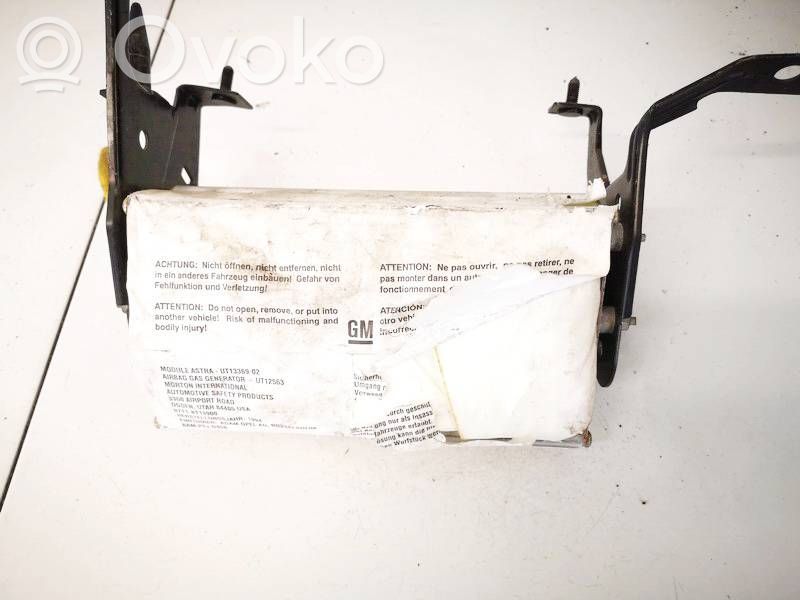 Opel Astra F Matkustajan turvatyyny 
