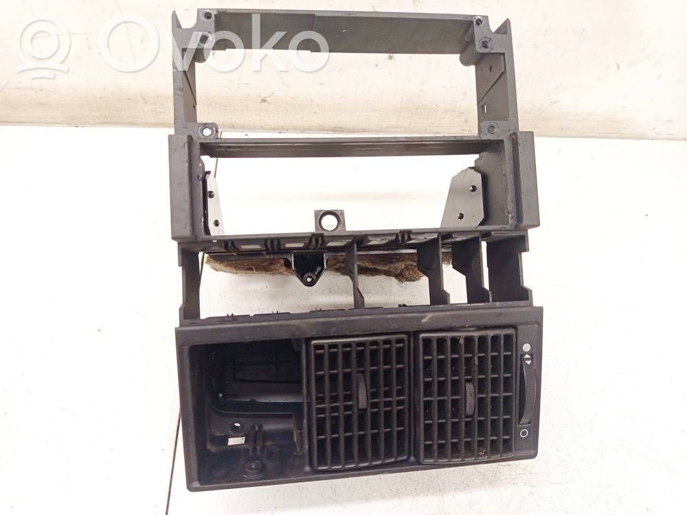 Audi 80 90 S2 B4 Grilă ventilație centrală 