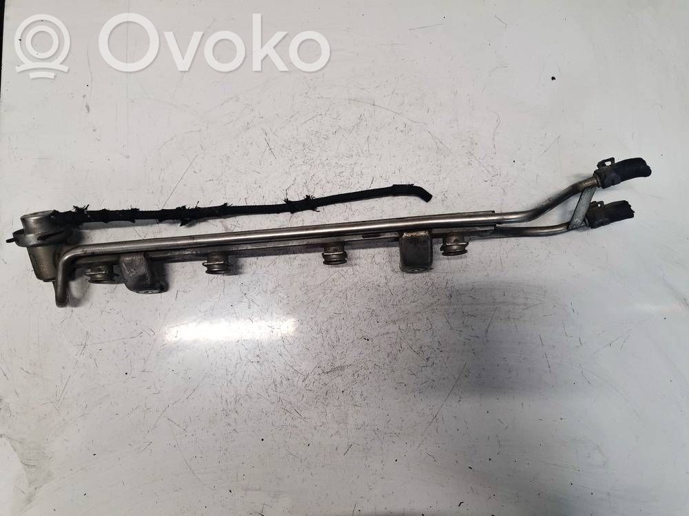 Volkswagen Golf IV Rampă alimentare injectoare 