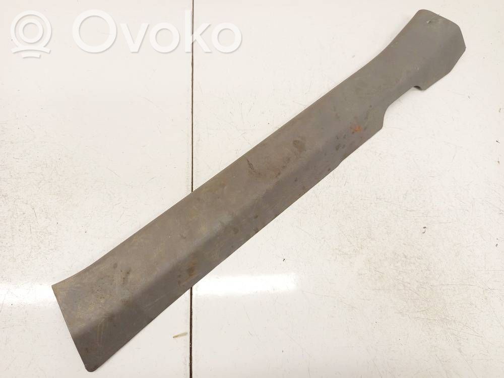 Nissan Almera Tino Copertura del rivestimento del sottoporta anteriore 
