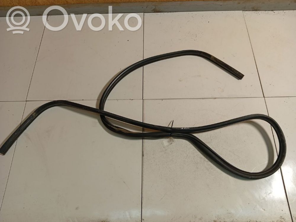 Takaoven kumitiiviste