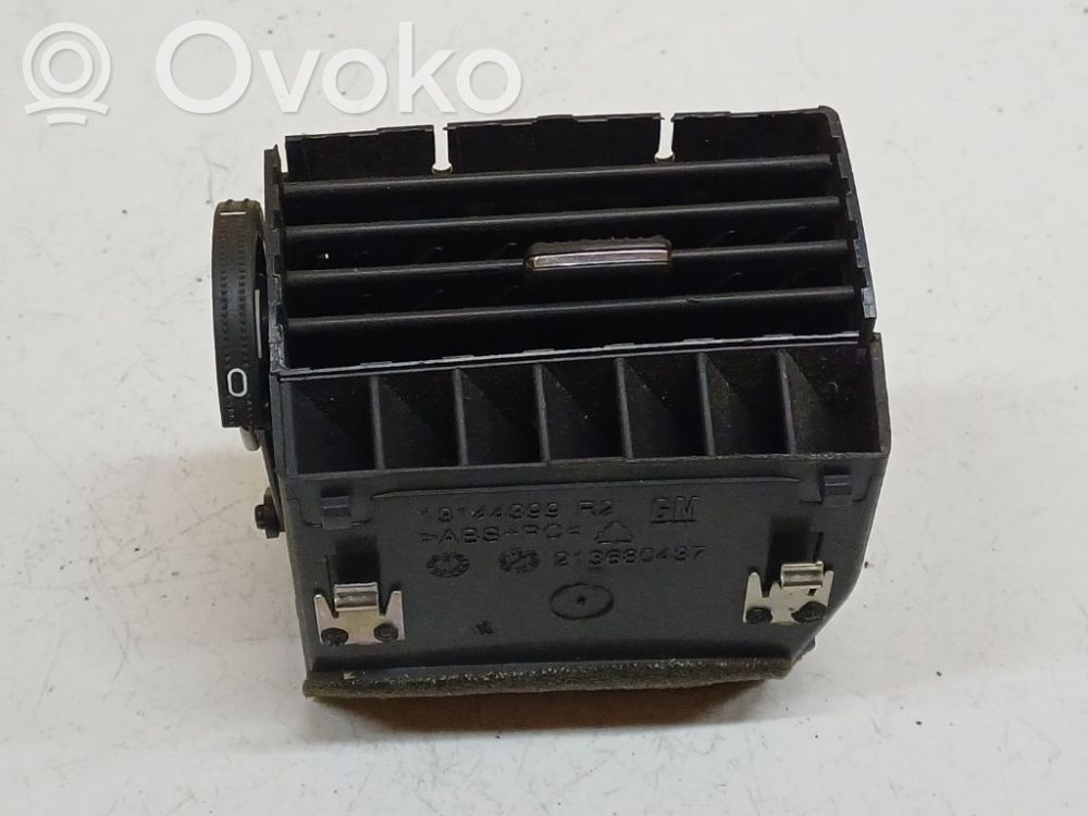 Opel Zafira B Grilă ventilație centrală 