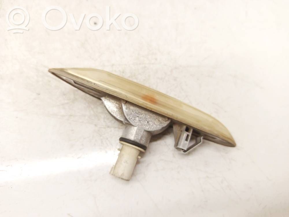 BMW 3 E46 Front fender indicator light 