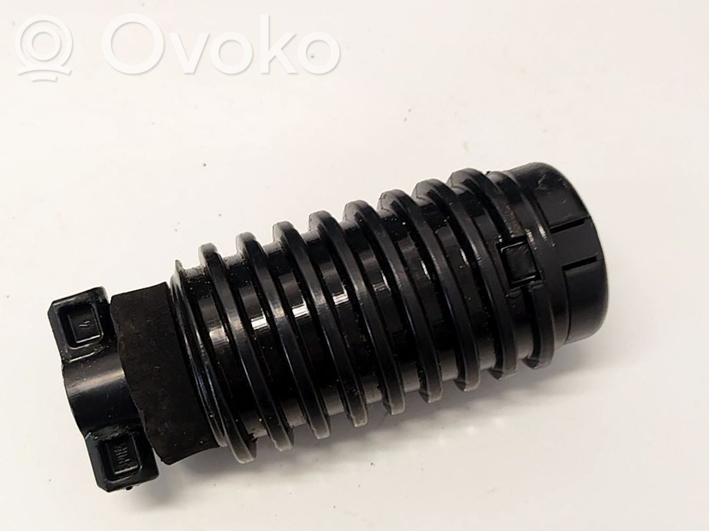 Tornillo de la rueda de repuesto   1K0803899D,1K0803899D